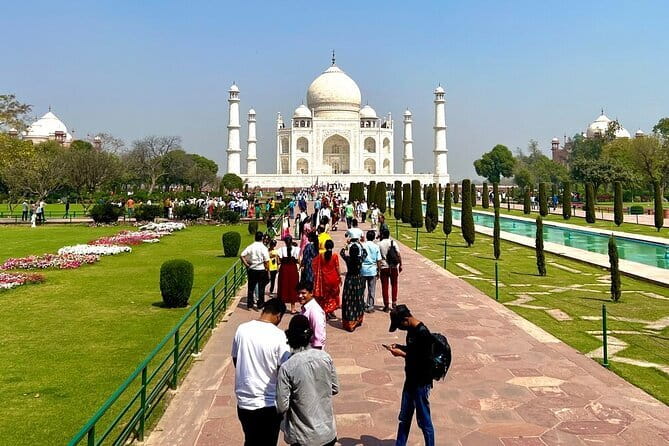 Access to the Taj Mahal skipping the Queue - Taj Mahal Tickets - Entering The Taj Mahal Without the Queue Headache