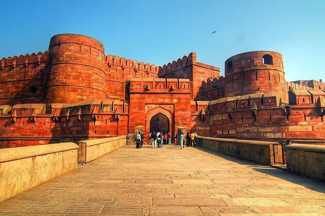 Access to the Taj Mahal skipping the Queue - Taj Mahal Tickets - Agra Fort Entry With the Same Skip-the-Line Advantage