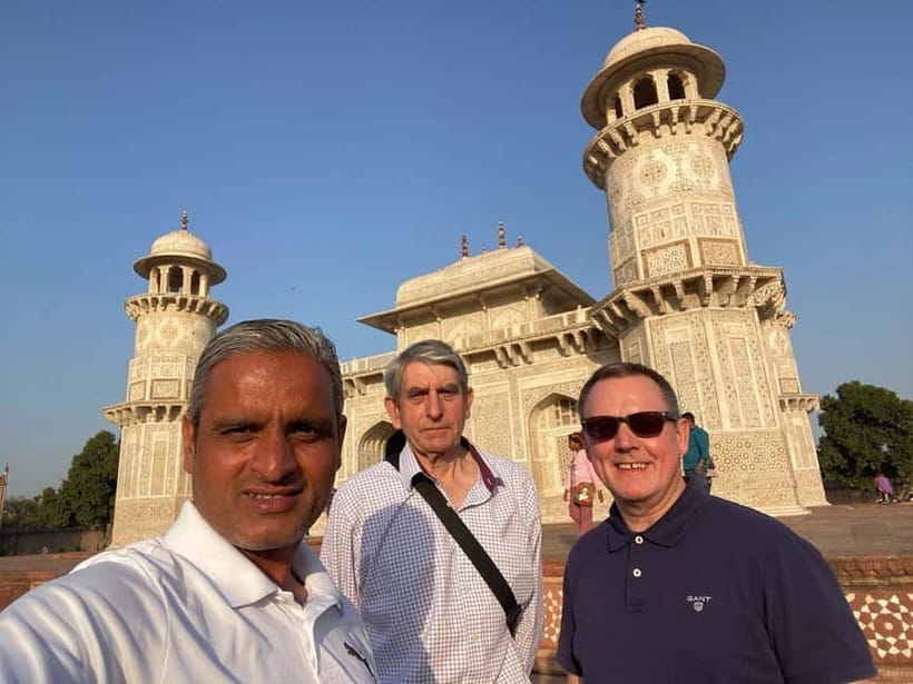 Agra: Agra Fort and Baby Taj Private Tour with Pickup & Drop - Pickup and car logistics: the real comfort factor