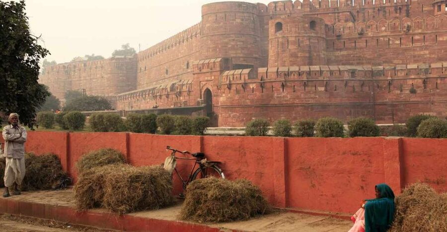 Agra: Agra Fort Entry Tickets with Licensed Guide - The 2-Hour Visit: How the Time Gets Spent On-Site