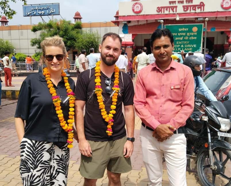 Agra: Baby Taj and Mehtab Bagh Sunset Viewpoint Tour - Getting Photos That Look Like You Planned It