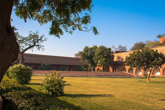 Agra Day Tour with Taj Mahal Sunrise and Sunset - Agra Fort: Mughal architecture with context (and time to breathe)