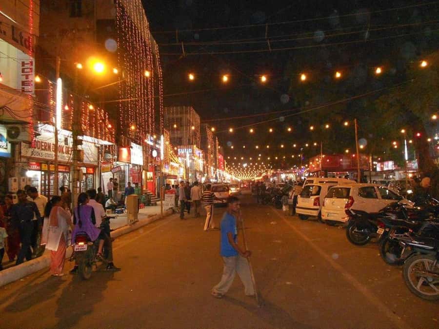 Agra Evening Tour with Sunset view Taj Mahal - Mughlai Cuisine and Street Food Stops You Can Build Your Meal Around