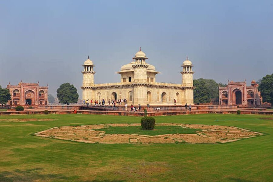 Agra fort, Baby Taj & Mehtab Bagh Express Ticket With Option - Baby Taj as Your Midday Break: Slow Moments, Great Photos