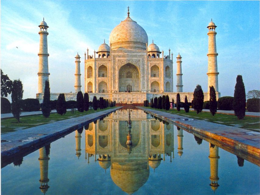 Agra: Guided Tour of Taj Mahal, Agra Fort and Fatehpur Sikri - Getting around in one day: pickup options, small-group flow, and comfort