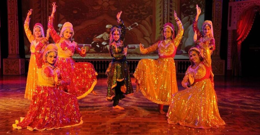 Agra: Mohabbat the Taj show tickets and agra transfers - Key things to know before you go