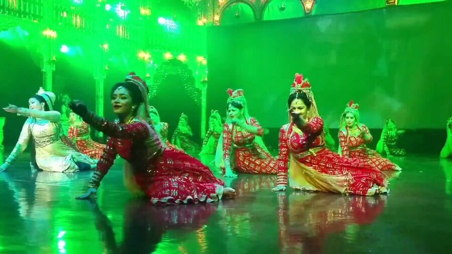 Agra: Mohabbat the Taj show tickets and agra transfers - Why Mohabbat The Taj is a smart Agra evening add-on