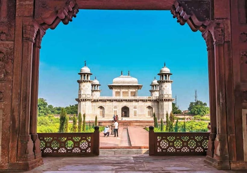 Agra: Private Tour Guide in Agra full-day - Agra Fort in one guided hour: why it deserves its own stop