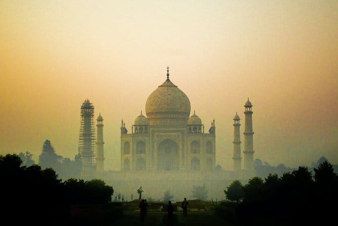 Agra Sightseeing Tour All Inclusive - Agra Fort: red sandstone, river views, and a one-hour reality check