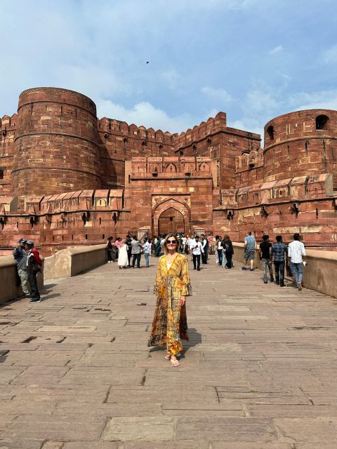 Agra: Skip-the-Line Taj Mahal & Agra Fort Private Tour - Agra Fort walkthrough: Mughal power behind the walls