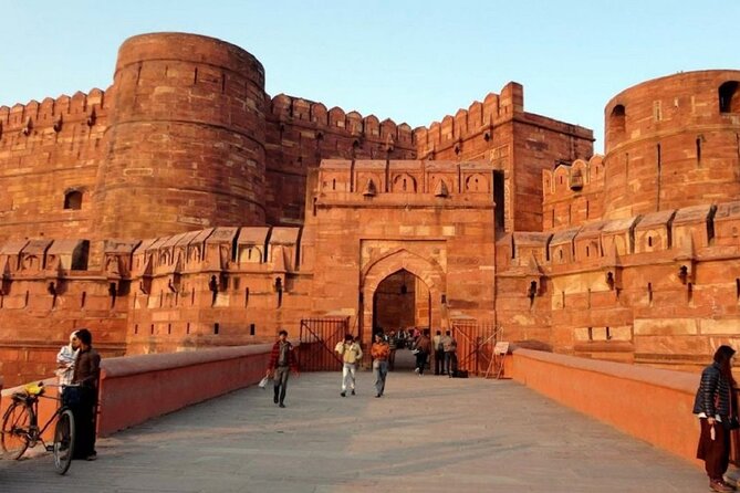 Agra Skip the Line Taj Mahal and Agra Fort Private Tour - Who should book this Taj Mahal and Agra Fort private tour?