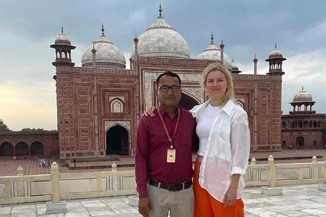 Agra: Skip the Line Taj Mahal and Agra Fort Private Tour - Agra Fort: The Second Stop That Completes the Story