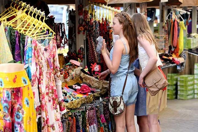 Agra: Street Food and Walk Tour with Spice Market by Tuk-Tuk - Agra After Dark: Why This Evening Street-Food Walk Works