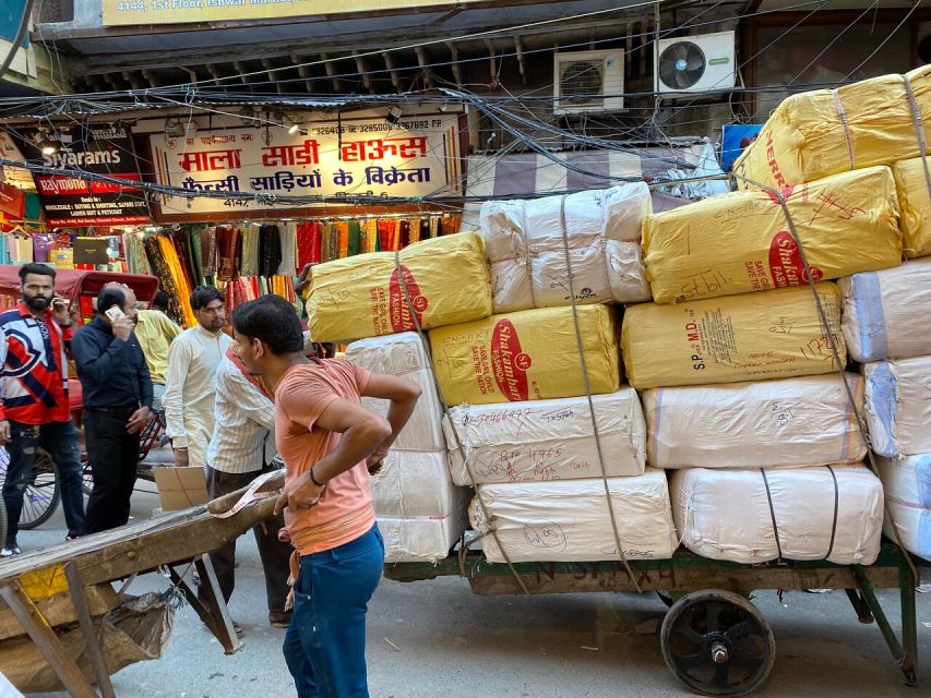 Agra: Street Food Tour with Spice Market on Tuk-Tuk Ride - What to bring (and what to skip)
