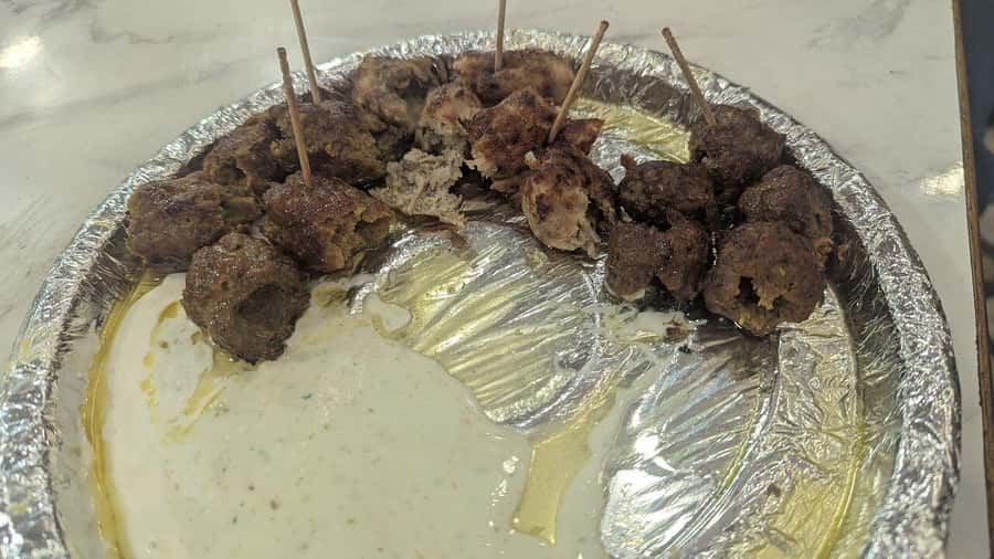 Agra: Street Food Tour with Spice Market on Tuk-Tuk Ride - Spice Market by rickshaw: learning the medical and health angle