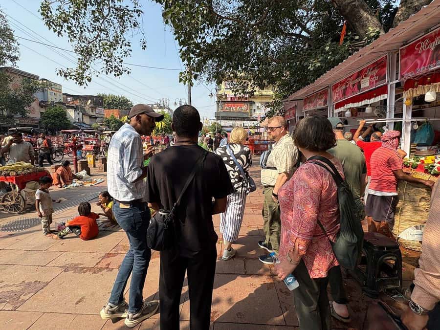 Agra: Street Food Tour with Spice Market on Tuk-Tuk Ride - Guide quality: Amir’s safety-first approach (and Shubham’s flexibility)
