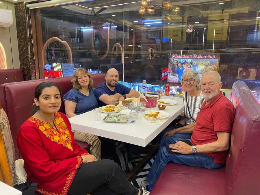 Agra: Street Food Tour with Spice Market on Tuk-Tuk Ride - Old Agra landmarks first: Shri Mankameshwar Mandir and Jama Masjid