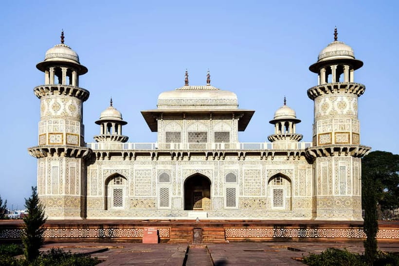 Agra: Taj Mahal & Agra Fort Private Tour - Photo stops that actually help, not just interrupt