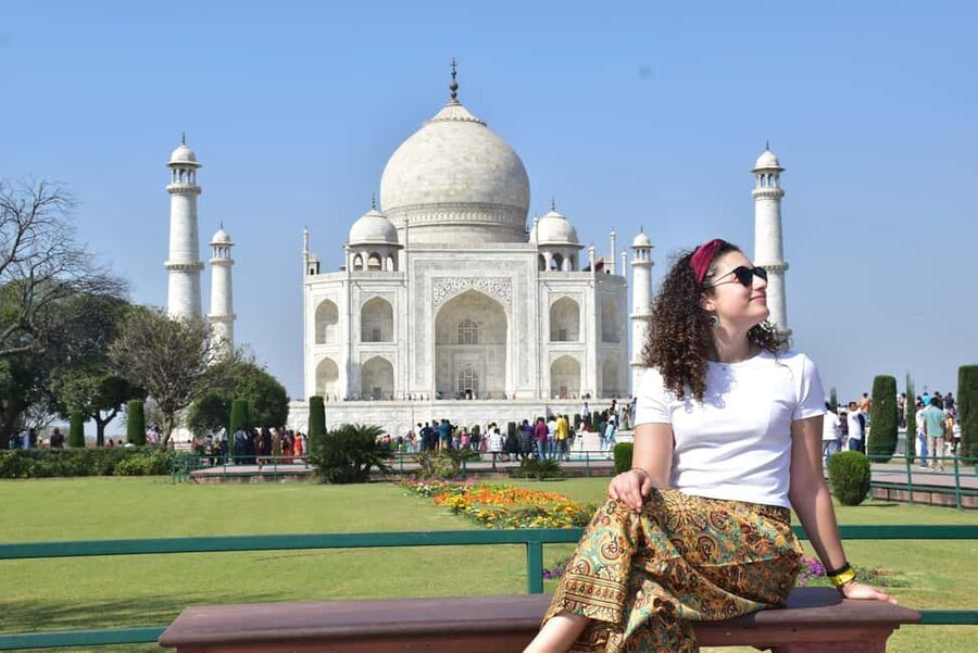Agra: Taj Mahal & Agra Fort Skip-the-Line Private Tour - Taj Mahal with express entry and sunrise-style timing