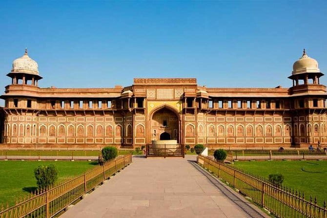 Agra: Taj Mahal and Agra Fort Private Guided Half-Day Trip - Taj Mahal at the right moment: what you’ll see in your 2 hours