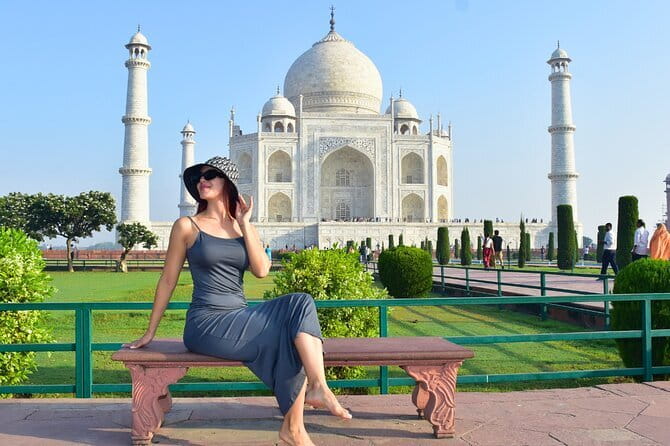 Agra: Taj Mahal and Agra Fort Private Guided Half-Day Trip - Agra Fort after the Taj: views, the octagonal tower angle, and why it matters