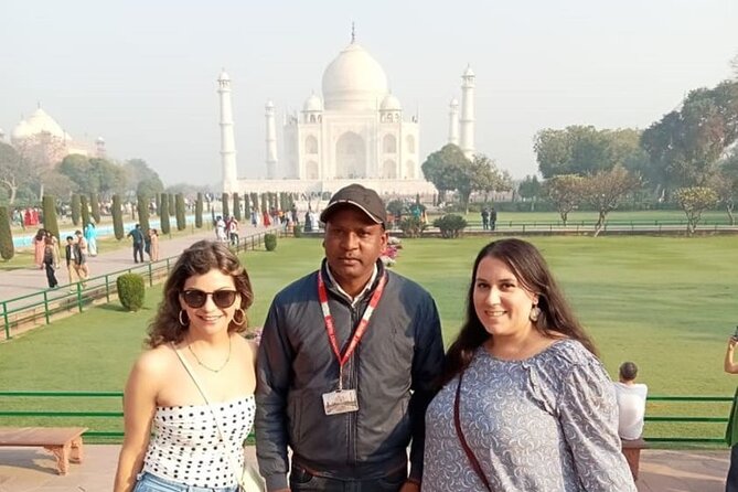 Agra Taj Mahal and Mausoleum Tour with Guide - Step inside the mausoleum: the tombs that anchor everything