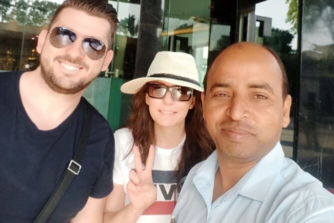 Agra Taj Mahal and Mausoleum Tour with Guide - Why private beats public at the Taj