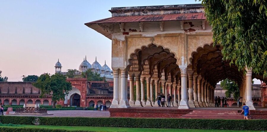 Agra: Taj Mahal Sunrise & Agra Fort Full Day City Tour - Breakfast and lunch timing: how to eat without losing your day