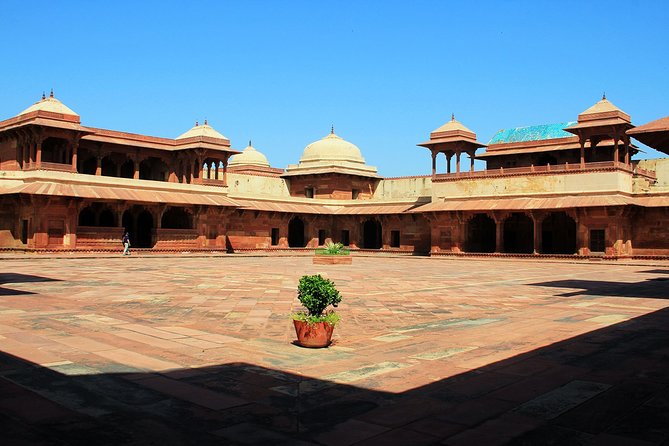 Agra To Jaipur Drop Via Fatehpur Sikri & Chand Baori, Step Well - Fatehpur Sikri: Mughal Power Landmarks in One Long Circuit