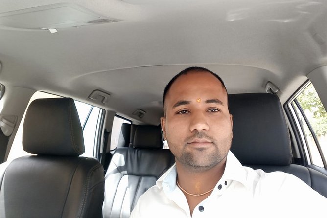 Agra to New Delhi Airport/Hotel – One-Way Cab Private Transfers - Quick FAQ