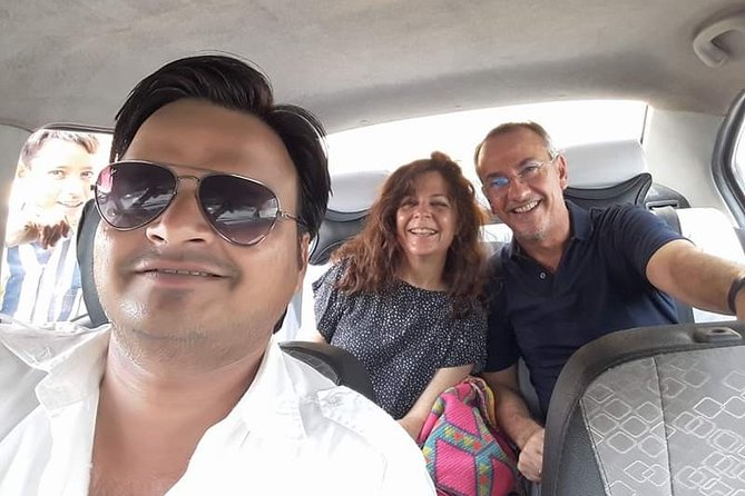 Agra to New Delhi Airport/Hotel – One-Way Cab Private Transfers - Pickup in Agra: How to Set Your Location Without Losing Time