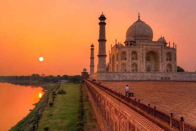 All-Inclusive Private Sunrise Taj Mahal & Agra City Tour - Optional Handicrafts Stop: How to Browse Without Getting Pulled Into Buying
