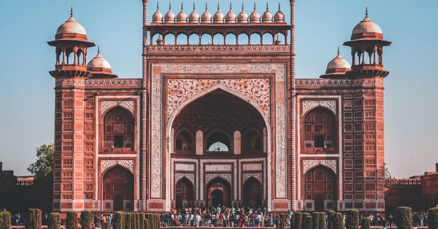 All Inclusive Private Taj Mahal Luxury Tour from Delhi - Agra Fort: the Akbar chapter in about an hour