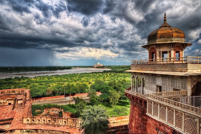 All-Inclusive Taj Mahal, Agra Fort & Fatehpur Sikri Private Tour - The Morning Start: Pickup, Refreshments, and Getting Ready for the Taj
