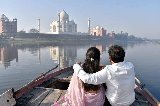 All Inclusive Taj Mahal & Agra Tour by Superfast Train From Delhi - Entering the Taj Mahal from the East Gate Ticket Centre