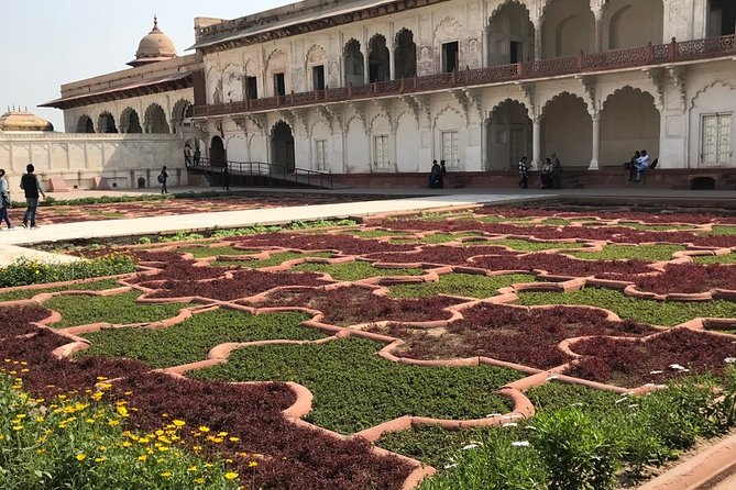 Approved Tour Guide in Agra for Full Day Sightseeing - Price and Logistics: What You’re Paying For (and What Depends on Options)