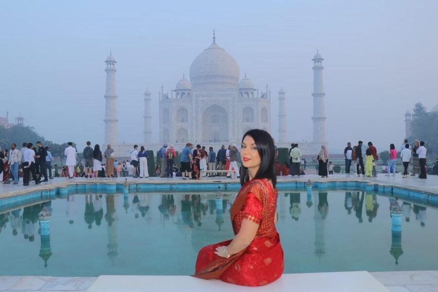 Book Govt. Approved Tour Guide For Taj Mahal & Fort - Lunch Break and Optional Bazaar Time: Keep It Simple