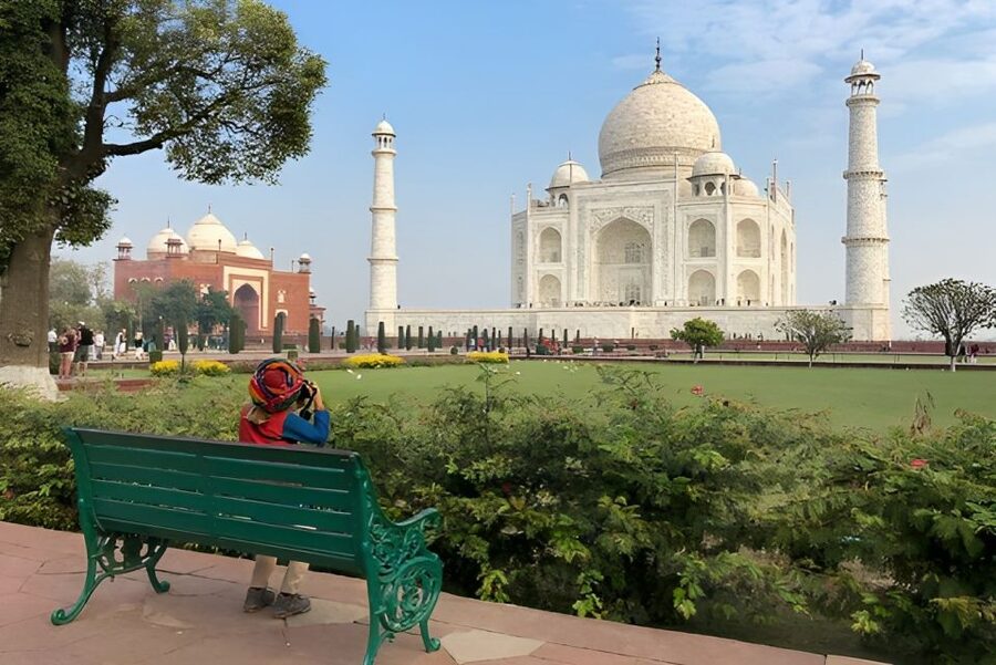 Delhi/Agra: Taj Mahal Mughal & Heritage in Mulitple Ways - Skip-the-line entrance and what your guide actually does