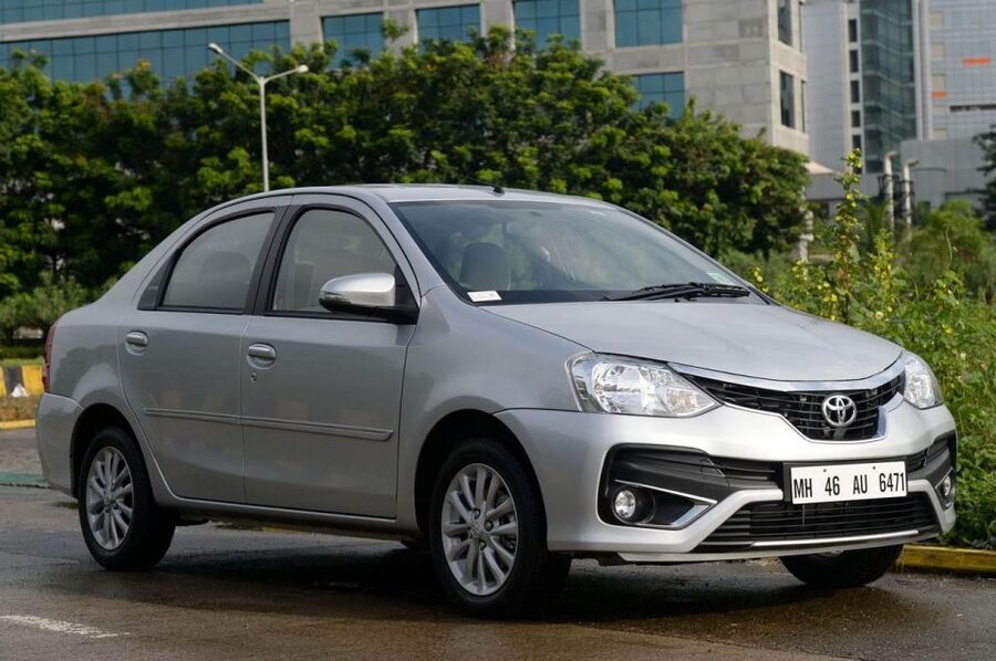 Delhi Airport to Taj Mahal 1 Day Trip - Getting From Delhi to Agra: Yamuna Expressway Ride and Traffic Reality