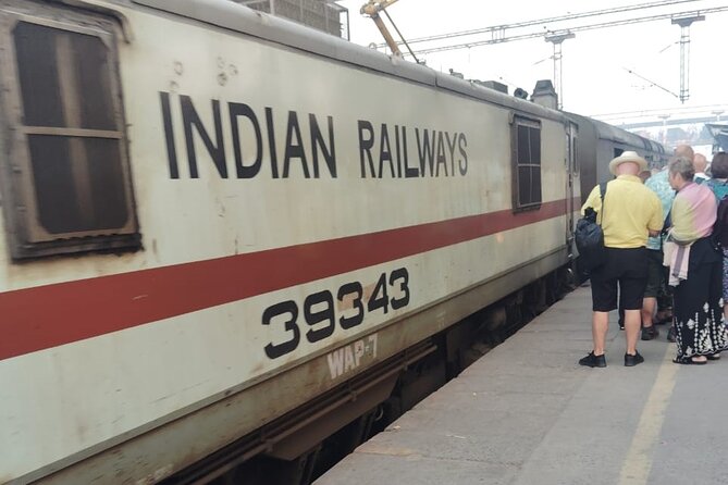 Delhi to Agra: Delhi to Taj Maha tour by Superfast Train Tour - Key things that make this tour work
