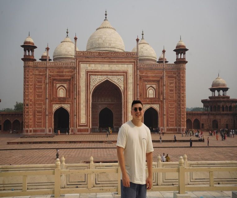 Fast-track entry into taj mahal with entrance included. - Your 3-Hour Taj Mahal Visit: Guided, but Not Rushed