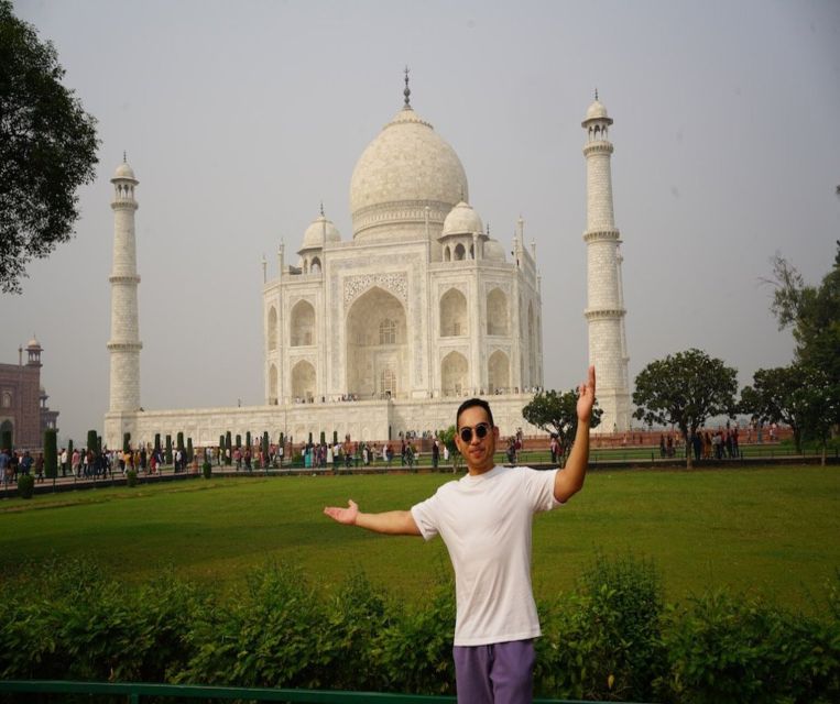 Fast-track entry into taj mahal with entrance included. - Guides You Can Understand: English, French, Spanish