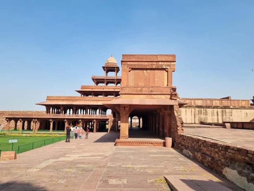 From Agra: Fatehpur Sikri Guided Tour - Tickets, photos, and clothing rules that keep your day smooth