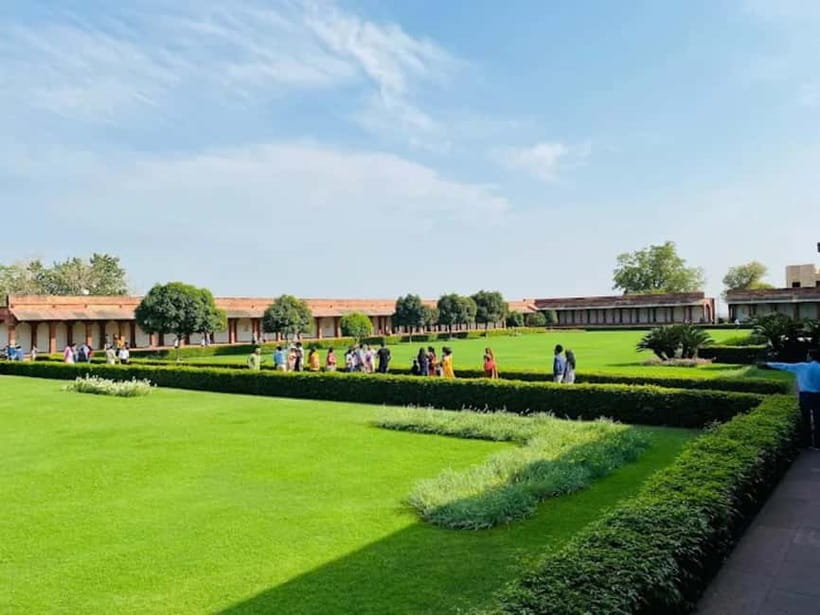 From Agra: Fatehpur Sikri Guided Tour - FAQ