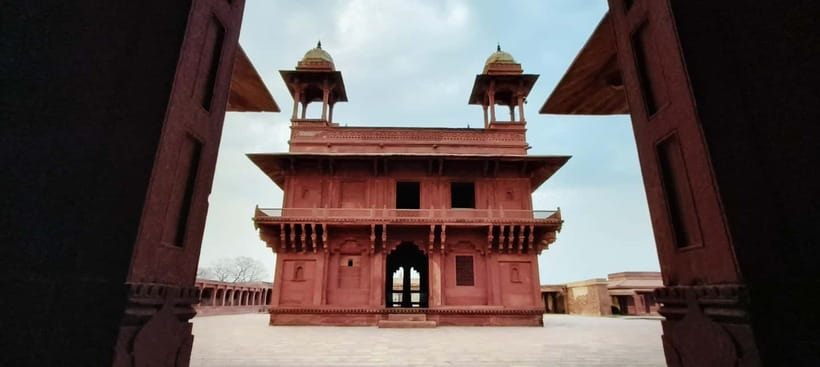 From Agra : Fatehpur Sikri Sightseeing by Private Car - Lunch time in Agra: keep the plan flexible