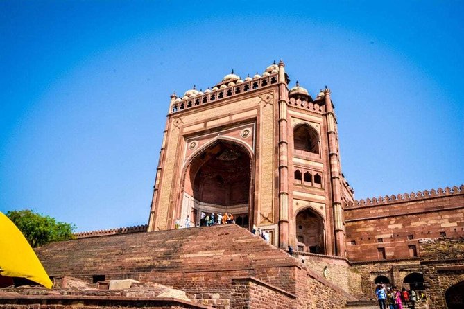 From Agra: Private Fatehpur Sikri Tour sightseeing All Inclusive - Private guide in Fatehpur Sikri: what you’re really paying for