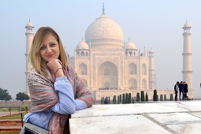 From Agra - Skip the Line: Taj Mahal & Agra Fort Tour by Car - Your guide and driver: what the best ones actually do