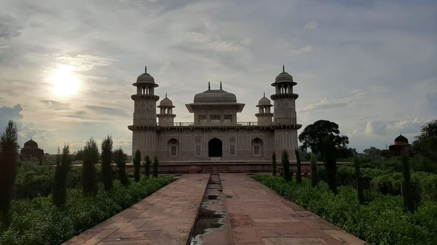 From Agra: Taj Mahal & Agra City Highlights Tour By Car - Mehtab Bagh: A Taj View That Changes the Story