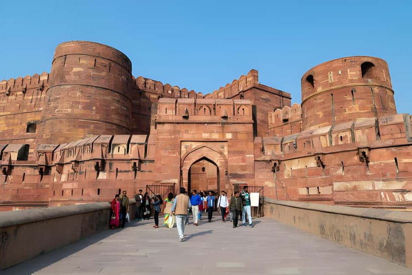 From Delhi: One Day Trip To Taj Mahal, Agra Fort & Baby Taj - Agra Fort with a one-hour guide: what you’ll get from the time limit
