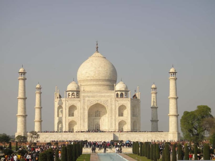 From Delhi: Private Taj Mahal Agra & Fatehpur Sikri Day Tour - The Taj Mahal Experience: Guided Views and Line-Skipping Time